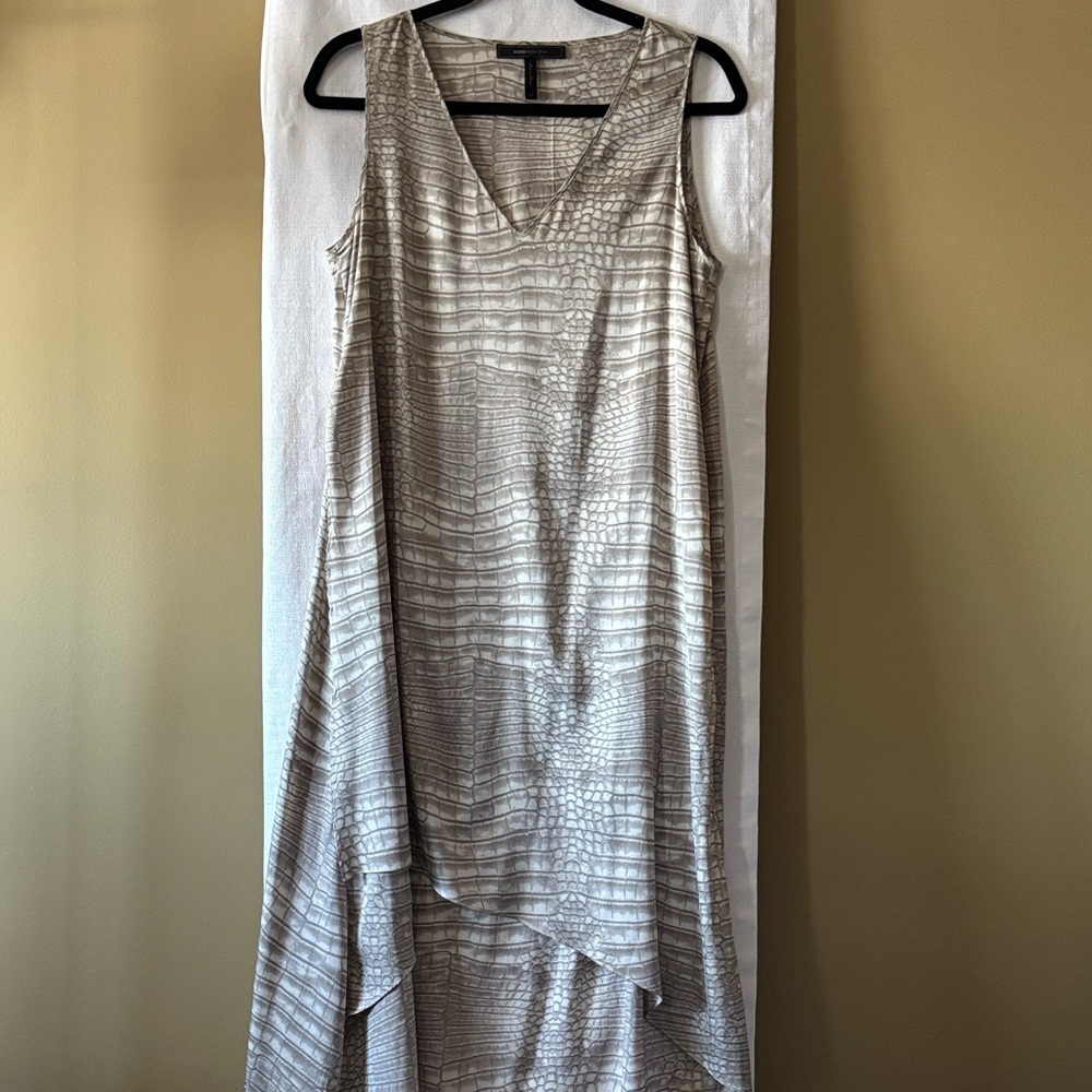BCBGMaxAzria Taupe/Cream Crocodile Print Dress w/High-Low Hem